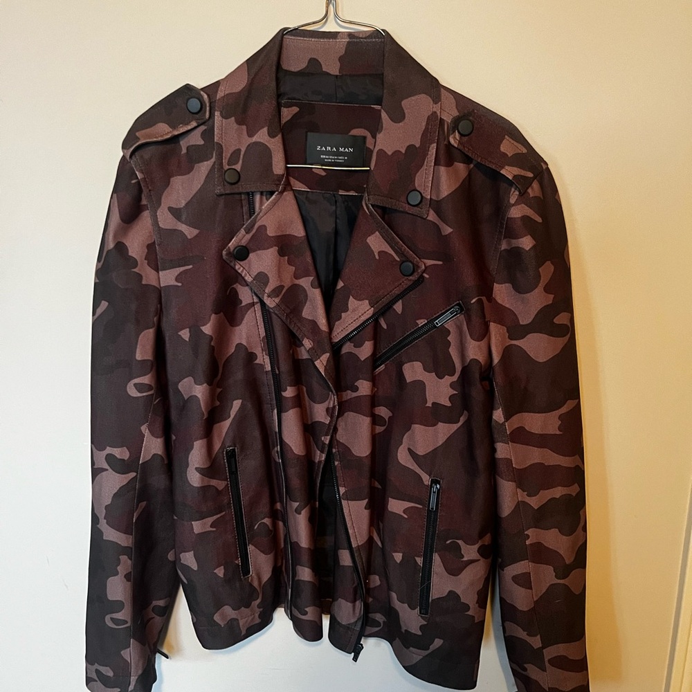 Zara Men’s Camouflage Utility Jacket – Brown/Black – Size M